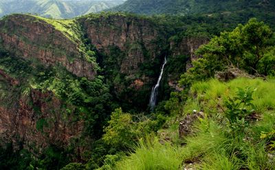WliWaterfallViewfromUpperFallsdreamstimem135918751_Ghana[1].jpg