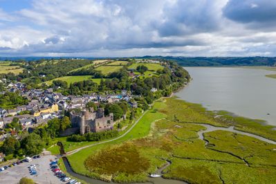Aerial view of Laugharne SS_1489113971.jpg