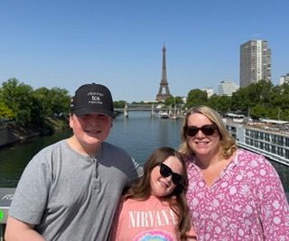 Emma Tom, blood cancer patient with her children