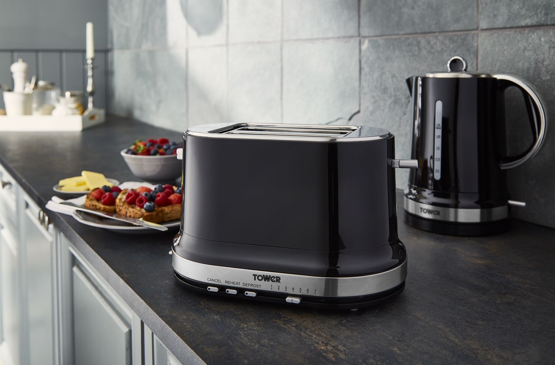 Belle Toaster and Kettle Noir
