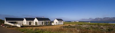 Benguela-Cove-Vineyard-Accommodation-Cape-Winelands.jpg