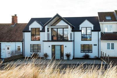 Seaside House_Press Selection (1).jpg