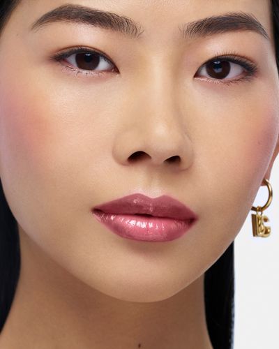 DG_MU25_WATERMELON_OIL_LIP_PLUMPER_8056669926290_APPLIED_PRODUCT_JPG_4X5_300DPI.jpg