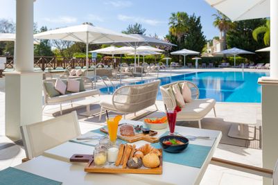 Martinhal Quinta Breakfast.jpg