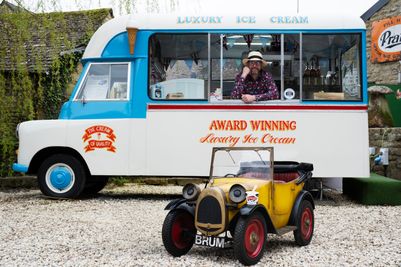 Bertie meets Brum.jpg