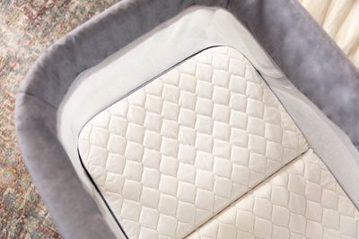 Side-by-Side Bedside Bassinet, Graco's new 3-in-1 crib solution for newborns - detail of mattress 