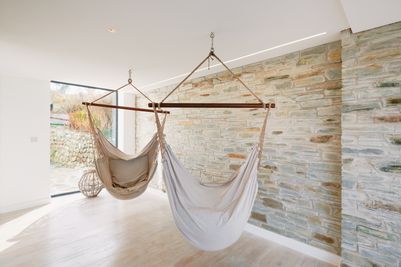 Perfect-Stays-The-Lookout-living-area-2.jpg