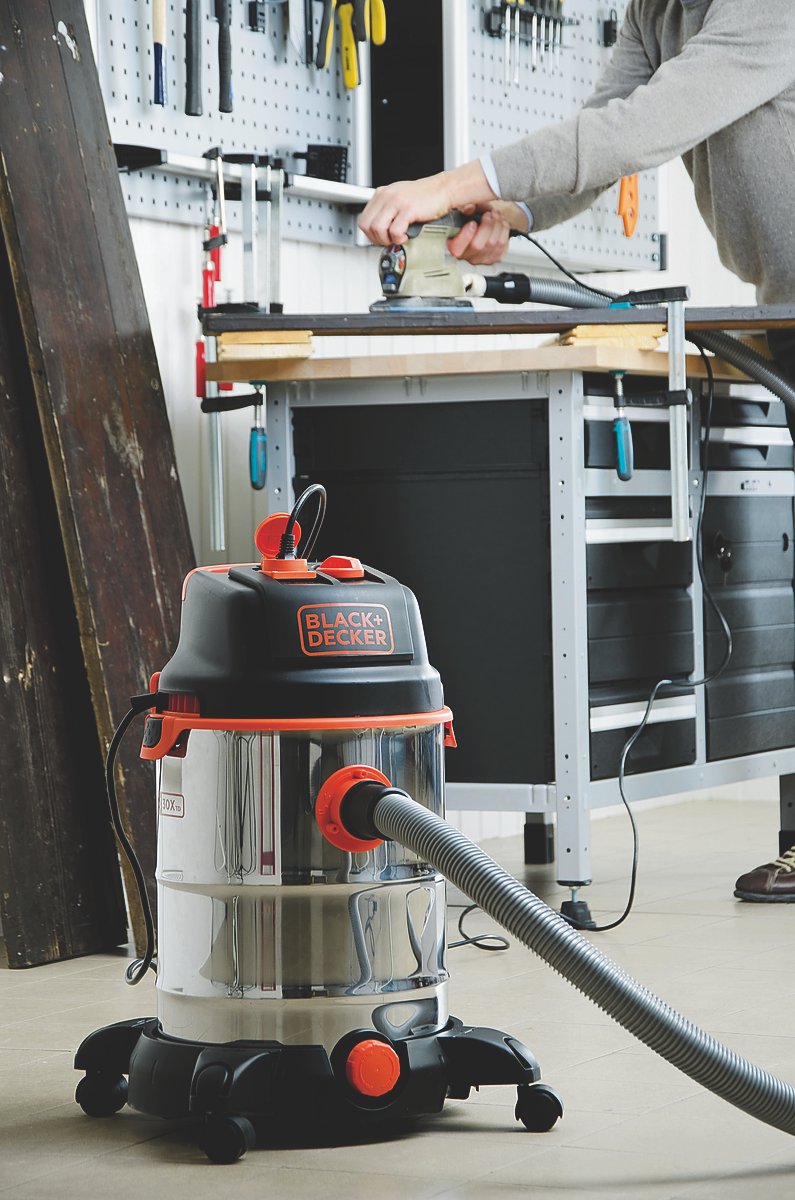 BXVC30XTDE - BLACK+DECKER WET & DRY VACUUM 3.jpg