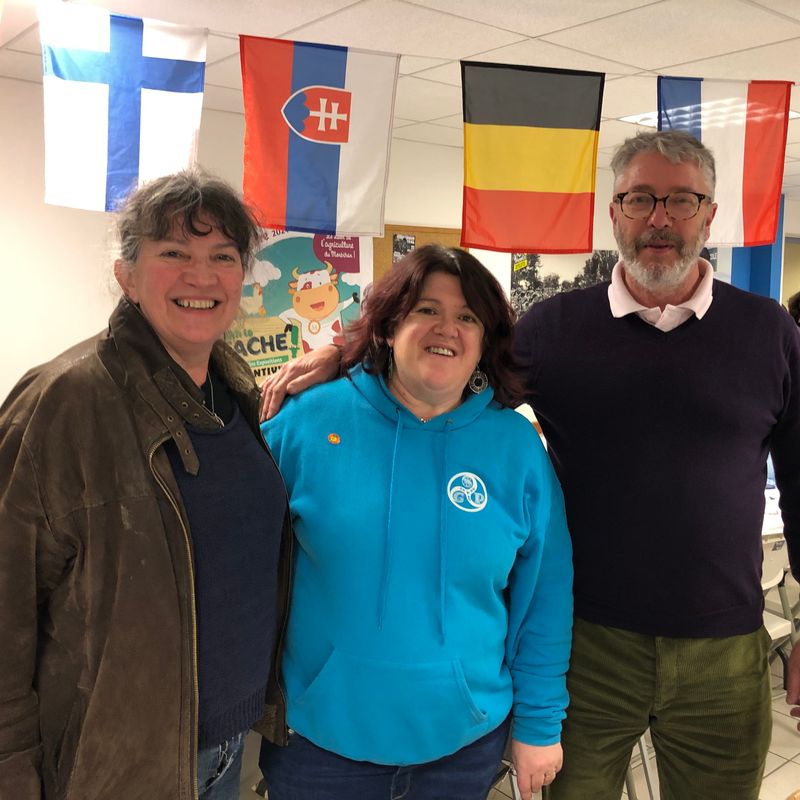 The Hibberts with Skol Gouren Pondi President, Maryline Berton