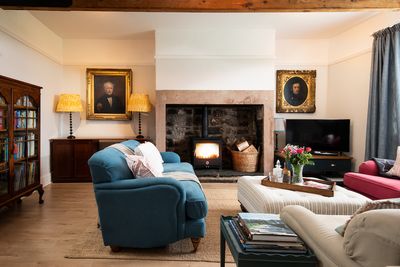Appletree Cottage_Press Selection (3).jpg