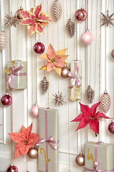 2022_poinsettia_04000_Christmas_Fairy_Tale_28.jpg